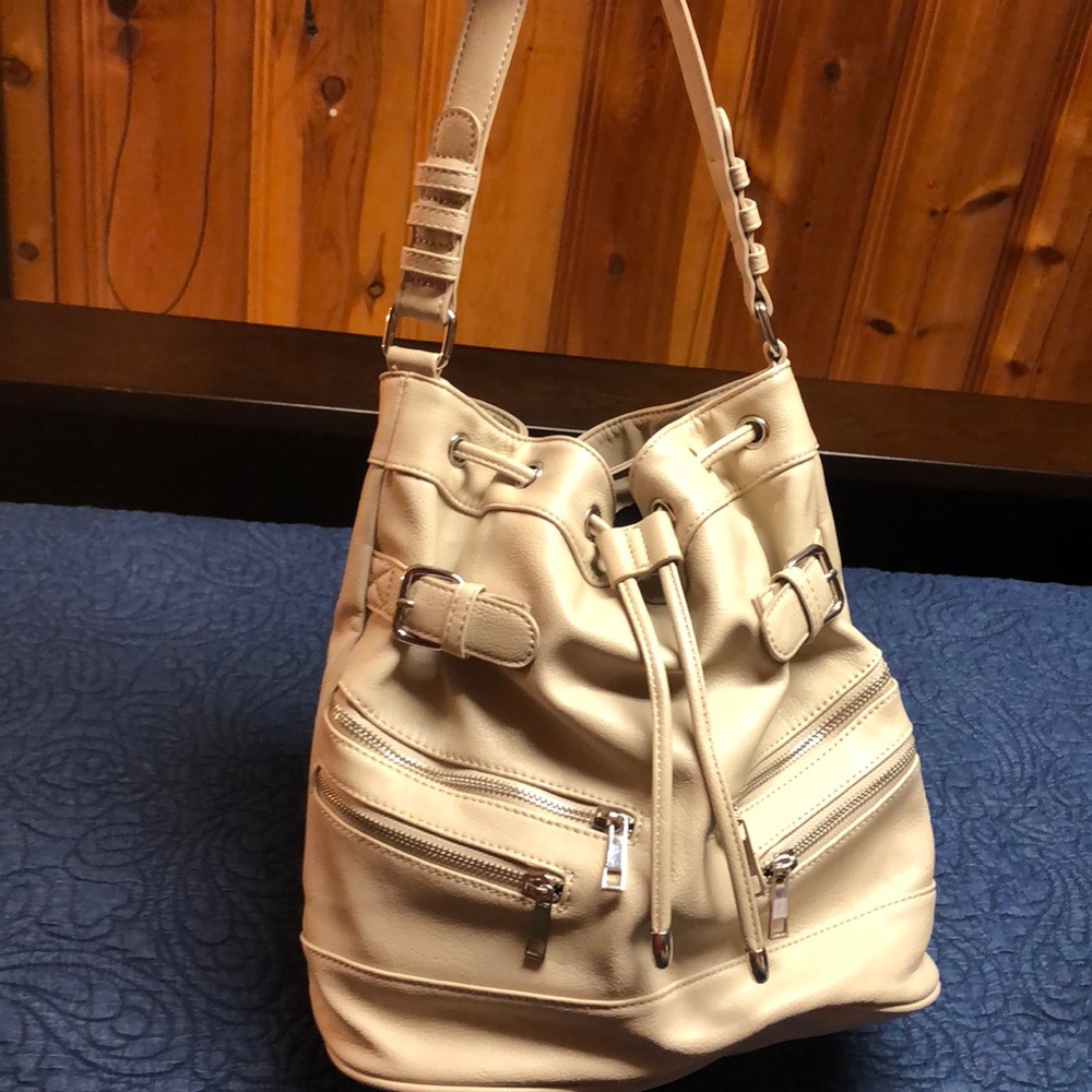 Nude Bucket Bag